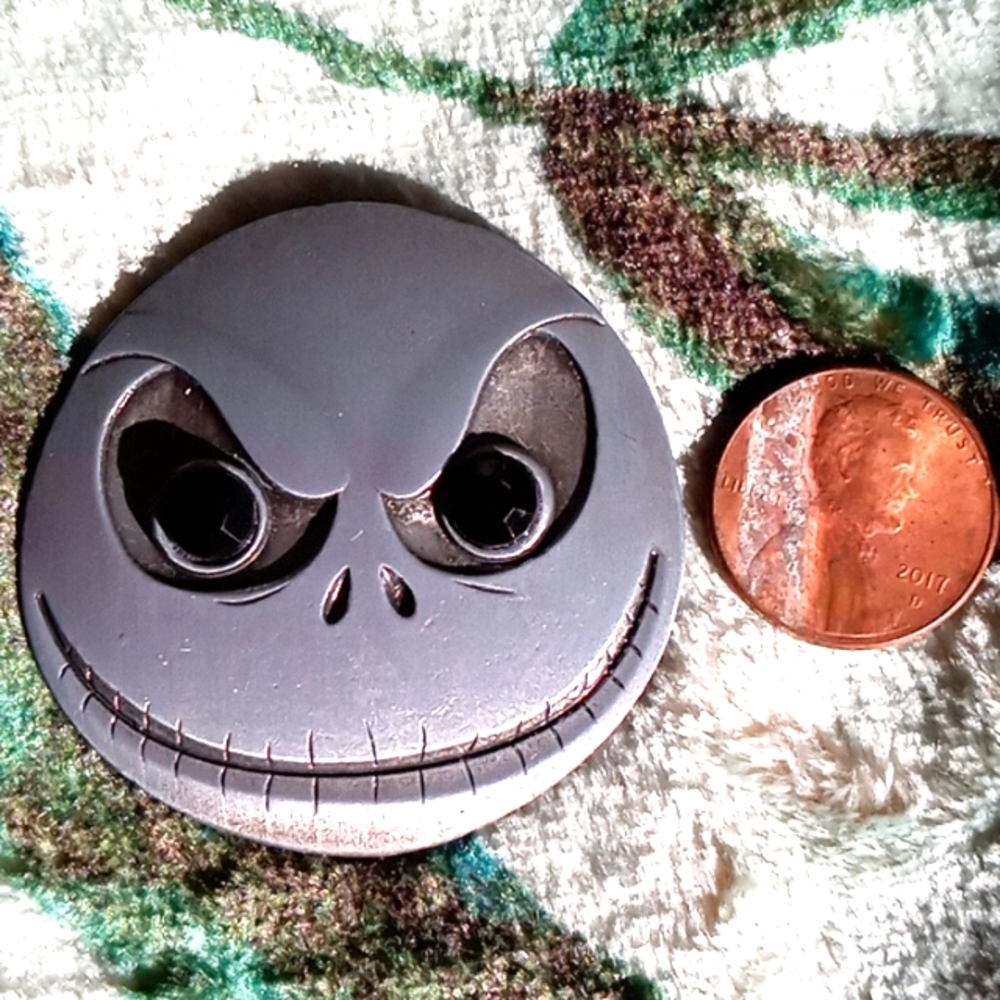 DISNEY NIGHTMARE BEFORE CHRISTMAS JACK SKELETON PIN - Picture 5 of 6